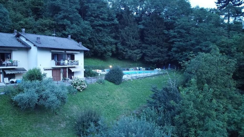 Lake Apartment Ischia Green Tenna Exterior foto