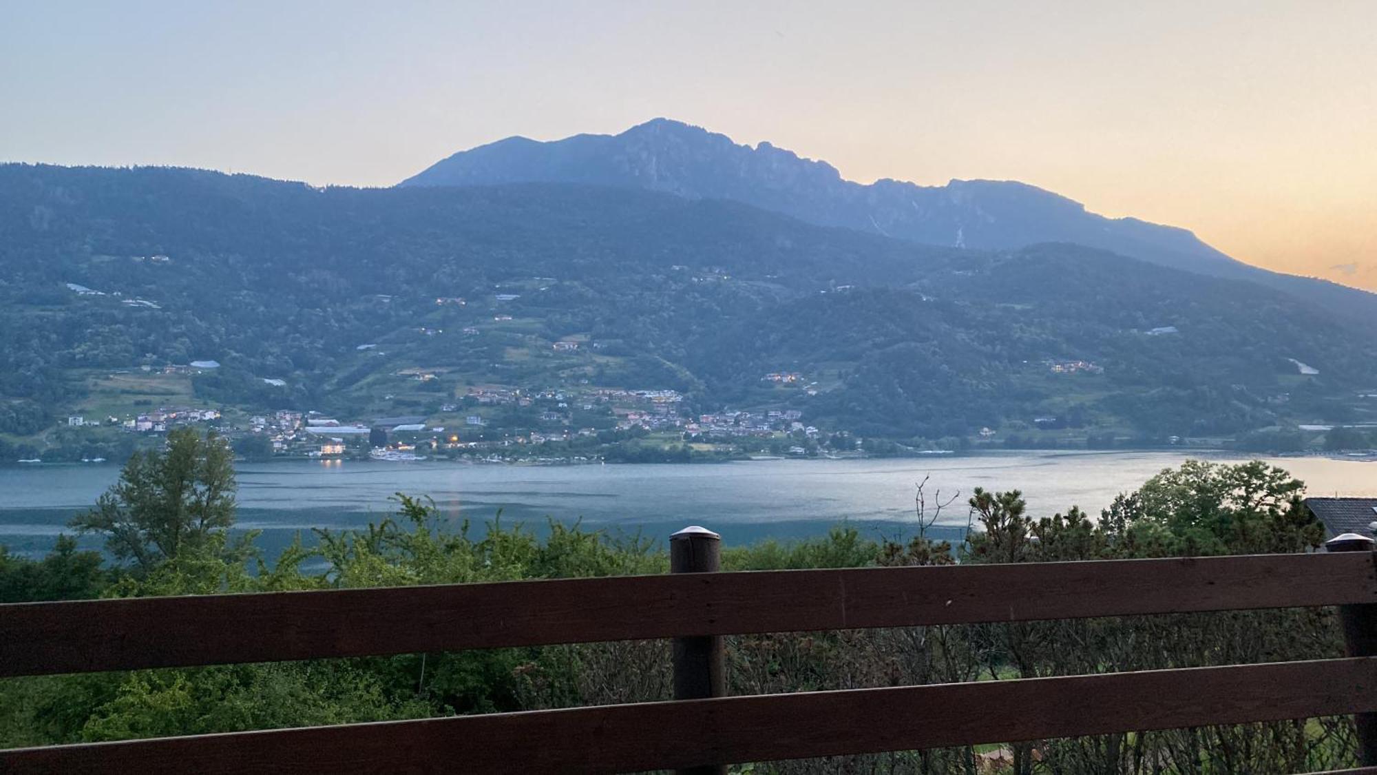 Lake Apartment Ischia Green Tenna Exterior foto